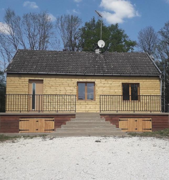 فيلا Maison Independante Saint-Amand-en-Puisaye المظهر الخارجي الصورة