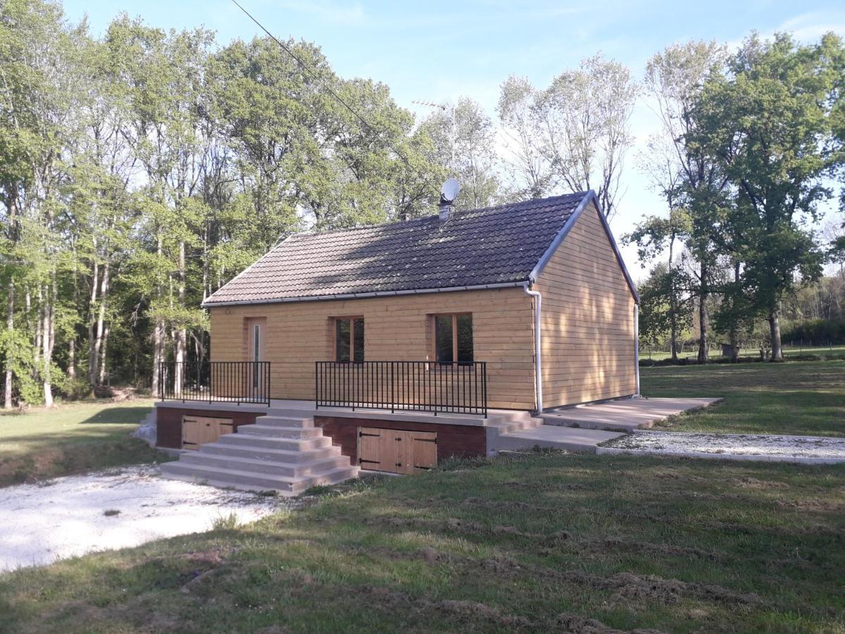 فيلا Maison Independante Saint-Amand-en-Puisaye المظهر الخارجي الصورة